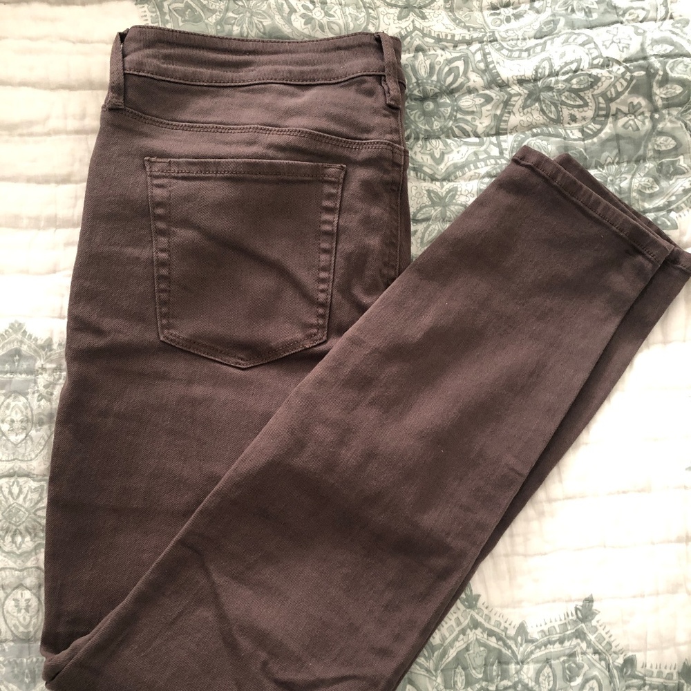 Off-brown/army green low rise skinny jeans